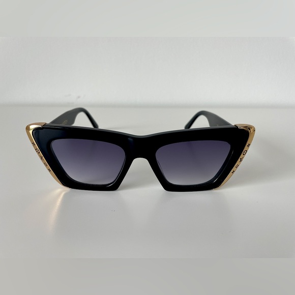 Louis Vuitton Accessories - LOUIS VUITTON Moon Cat Eye Sunglasses